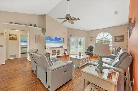 9266 Carnation Avenue Englewood FL 34224