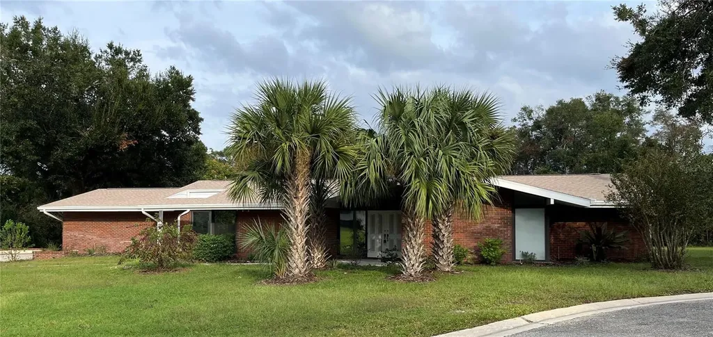 904 Red Bird Lane Altamonte Springs FL 32701