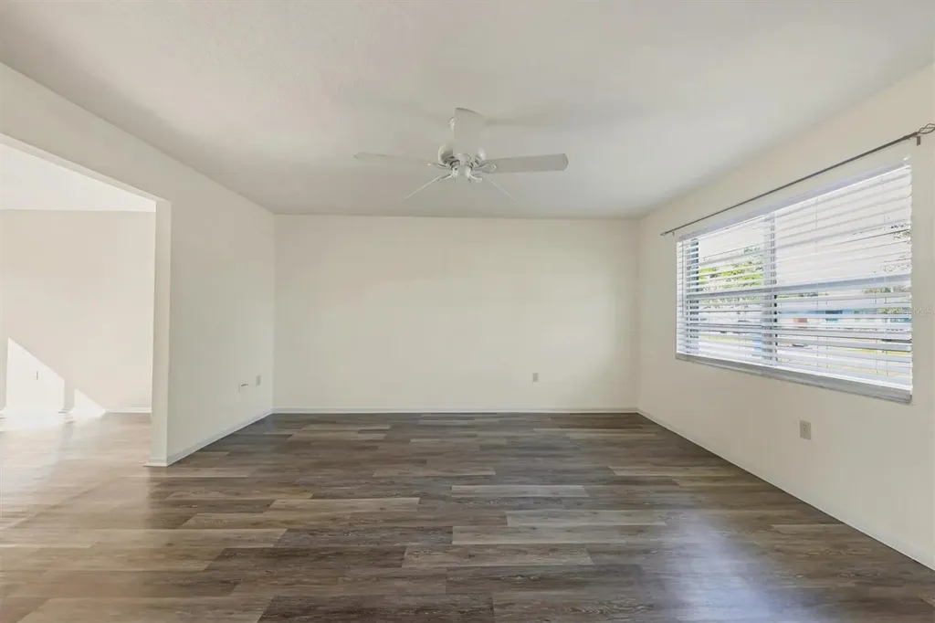 4064 Velarde Lane Sarasota FL 34235