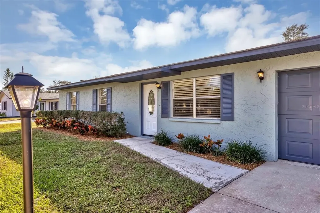 4064 Velarde Lane Sarasota FL 34235