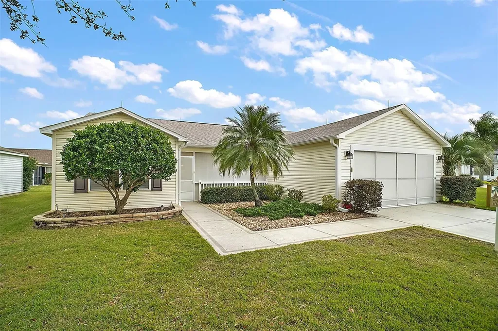 1297 Sunflower Street The Villages FL 32162