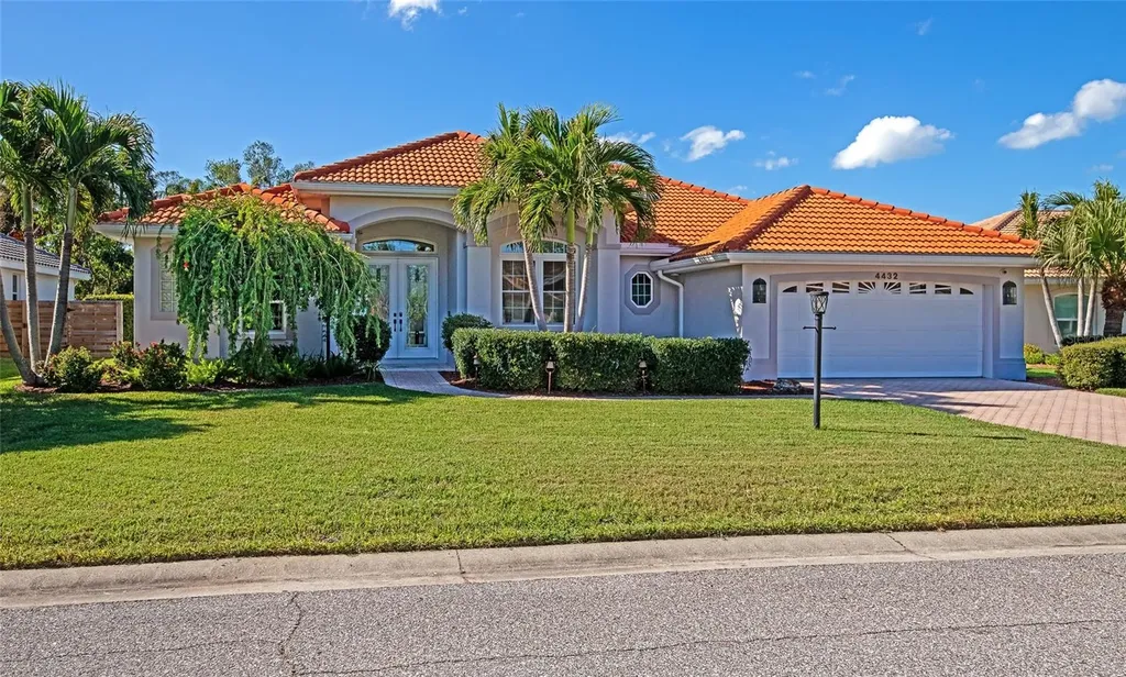 4432 Golden Lake Drive Sarasota FL 34233