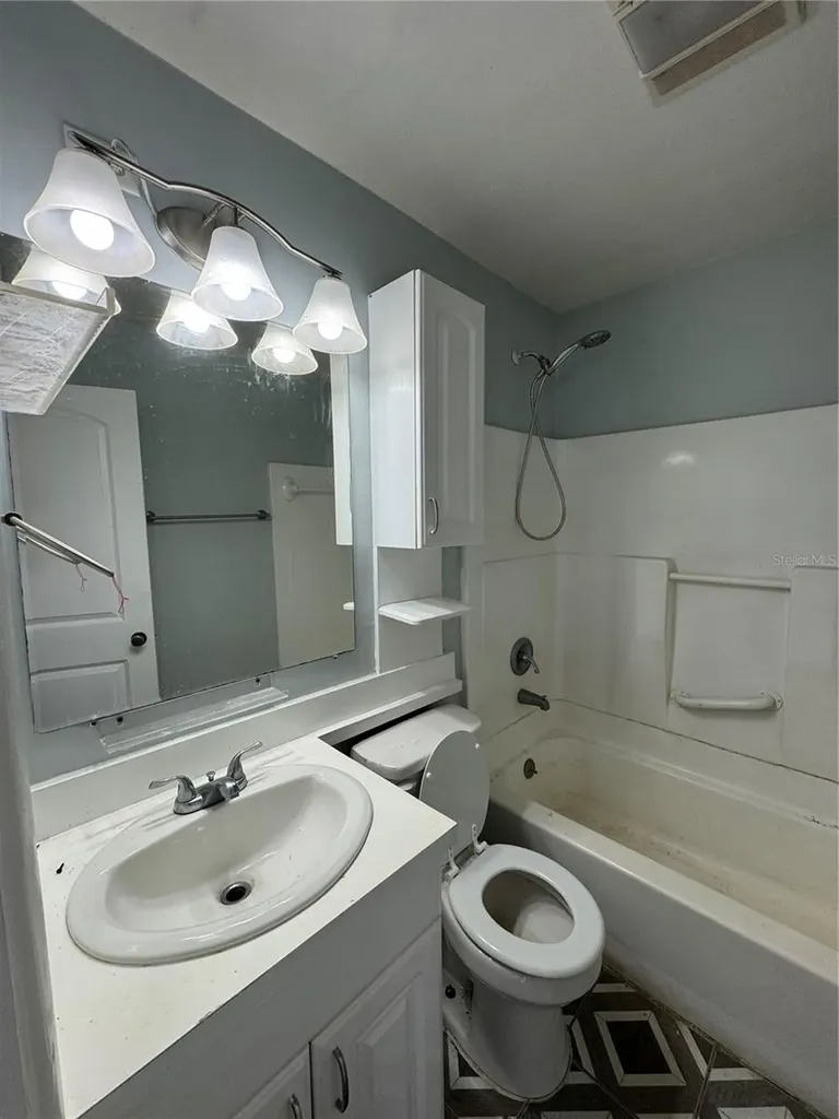 1224 10th Street Holly Hill FL 32117