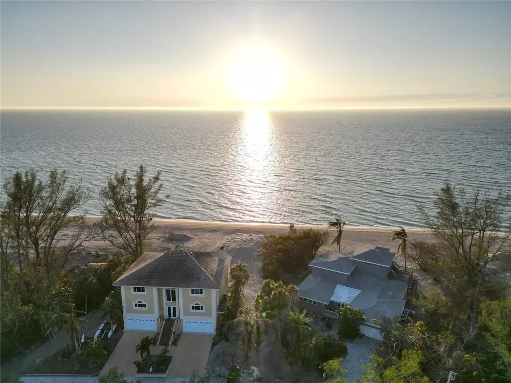 8534 Heron Lagoon Circle Sarasota FL 34242