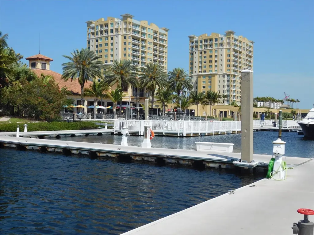 102 Riviera Dunes Way Palmetto FL 34221