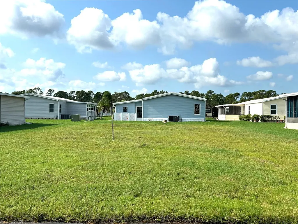 705 Del Luna Drive North Port FL 34287