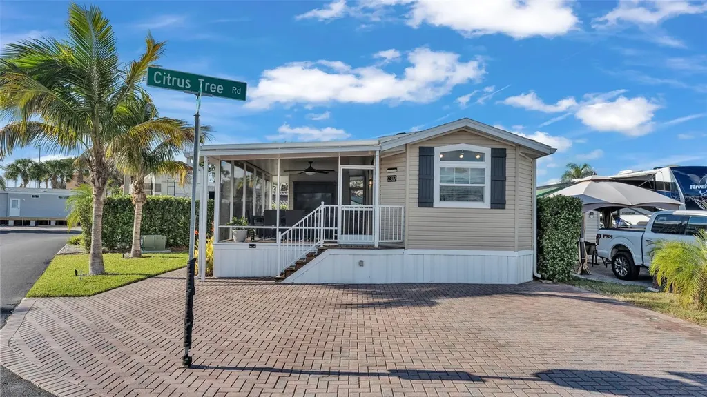 2307 Limewood Avenue Clermont FL 34714