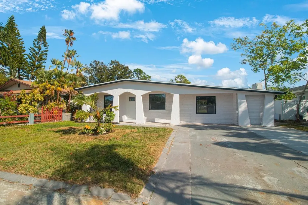6318 S Renellie Court Tampa FL 33616