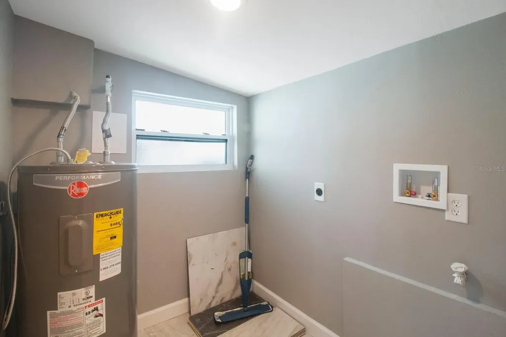 6318 S Renellie Court Tampa FL 33616