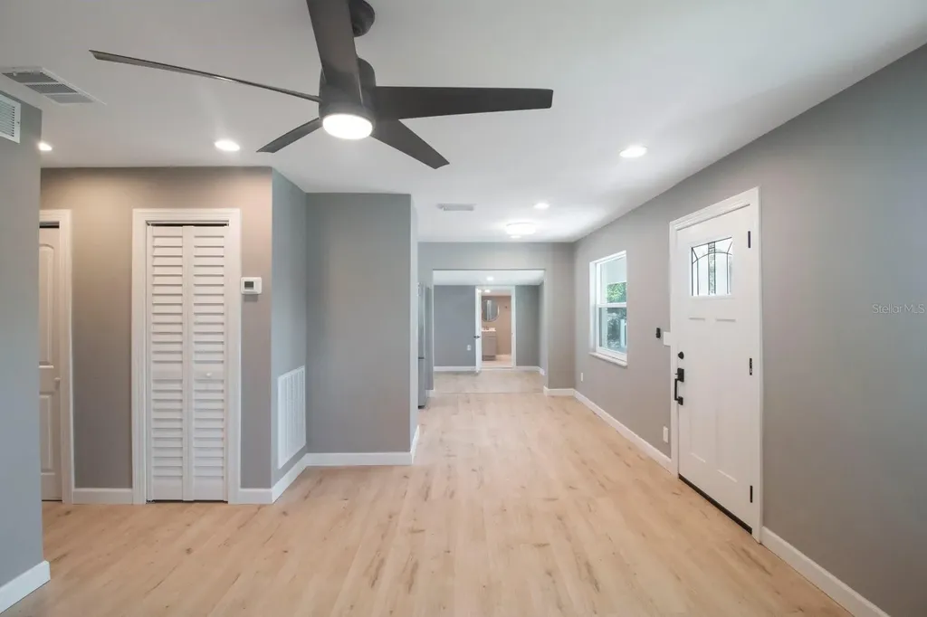 6318 S Renellie Court Tampa FL 33616