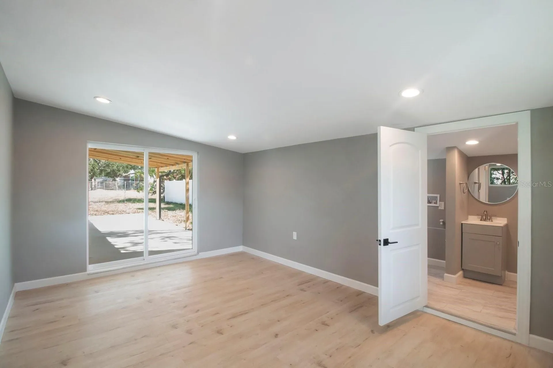 6318 S Renellie Court Tampa FL 33616