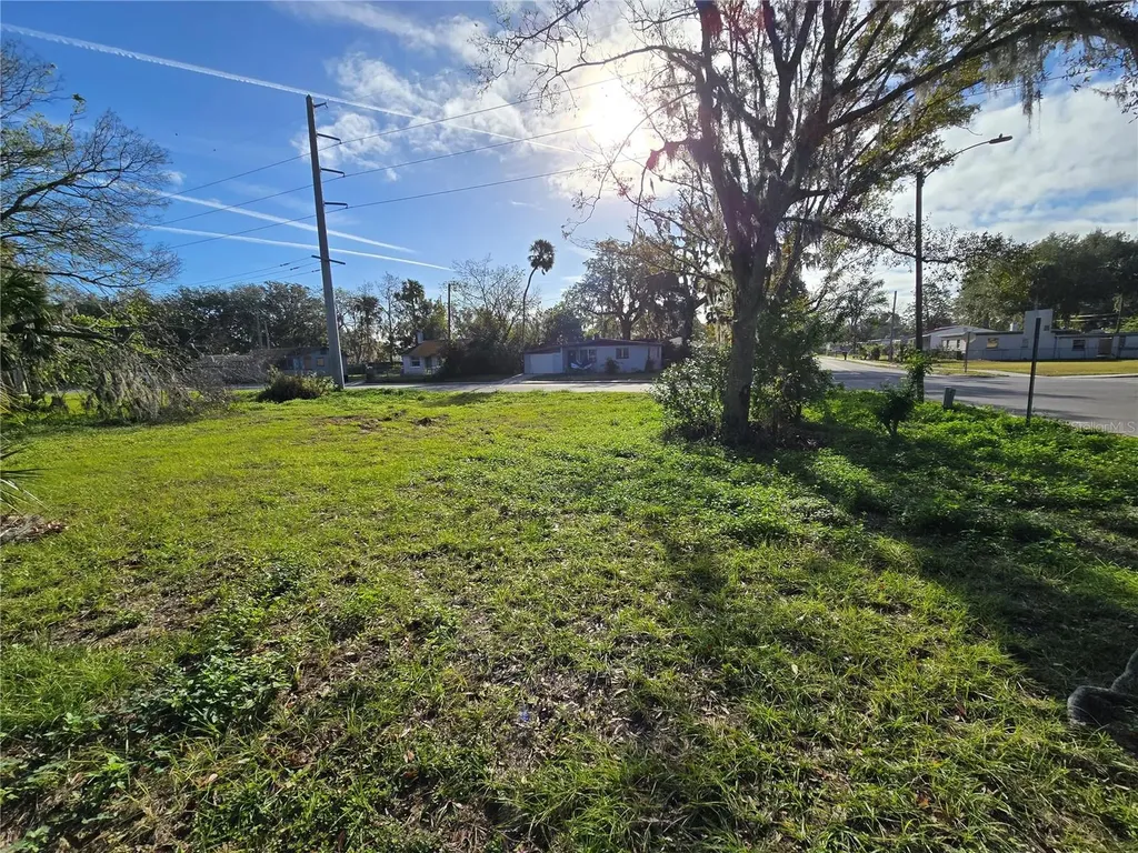301 N Seneca Street Daytona Beach FL 32114