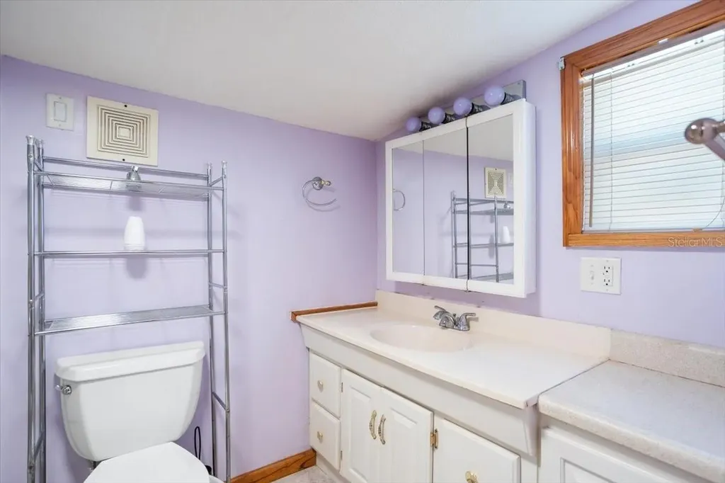 6 Seminole Drive Bradenton FL 34208