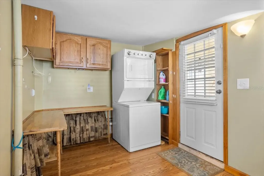 6 Seminole Drive Bradenton FL 34208
