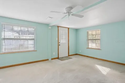 6 Seminole Drive Bradenton FL 34208