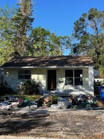 427 40th Avenue S St Petersburg FL 33705
