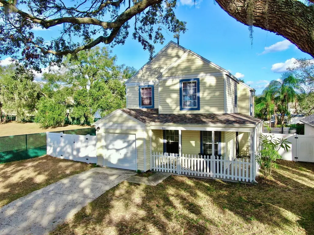 8211 Volusia Place Tampa FL 33637