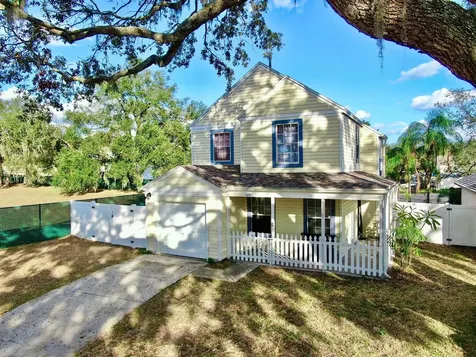 8211 Volusia Place Tampa FL 33637
