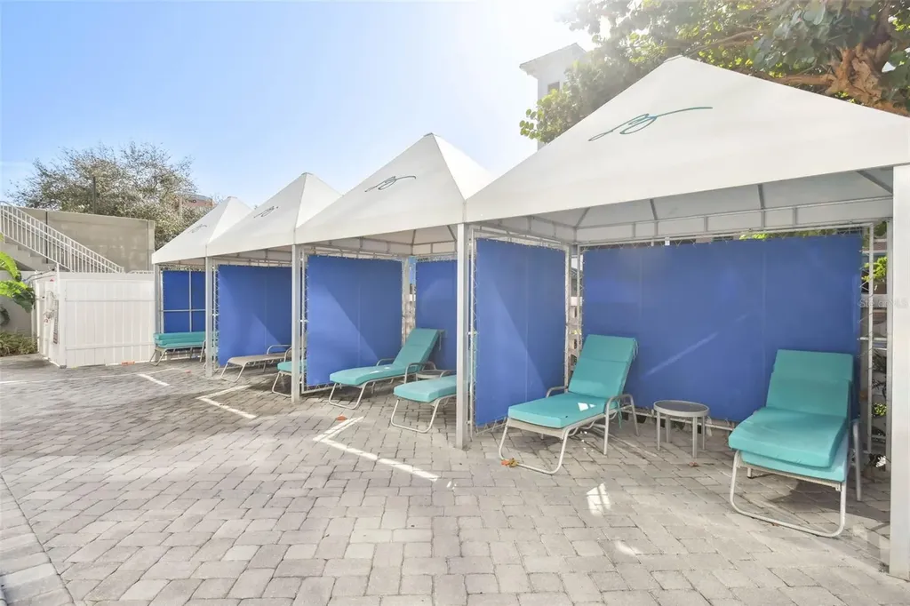 470 3rd Street S St Petersburg FL 33701