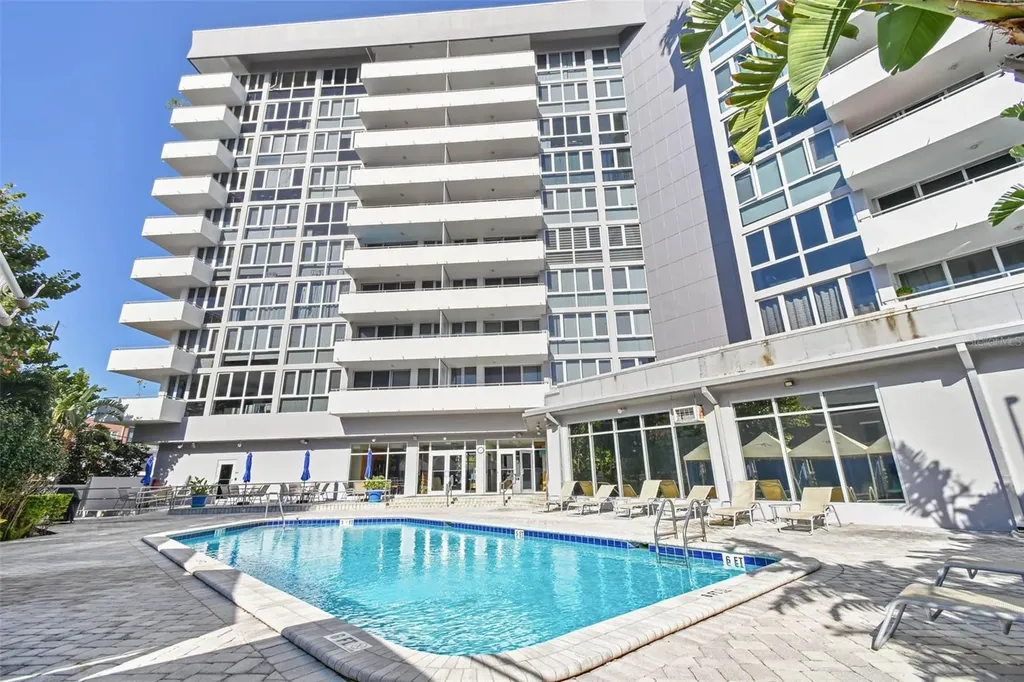 470 3rd Street S St Petersburg FL 33701