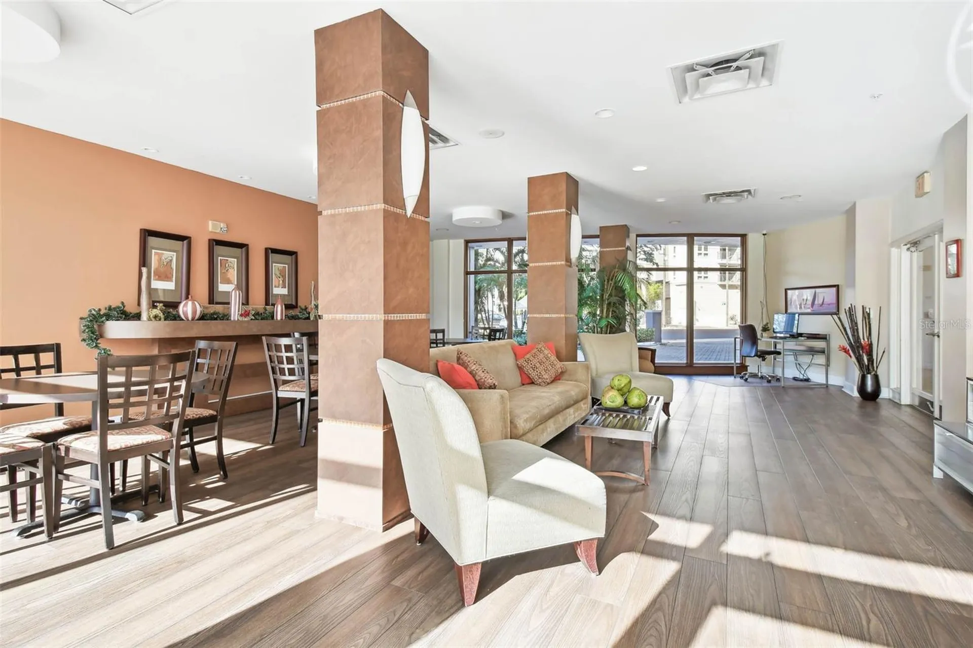 470 3rd Street S St Petersburg FL 33701