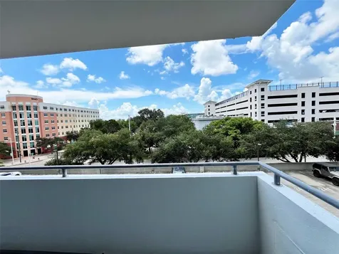 470 3rd Street S St Petersburg FL 33701