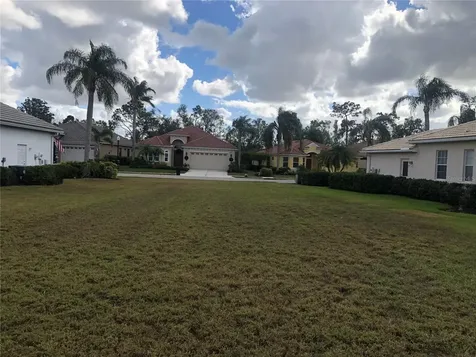 9827 Royal Lytham Avenue Bradenton FL 34202