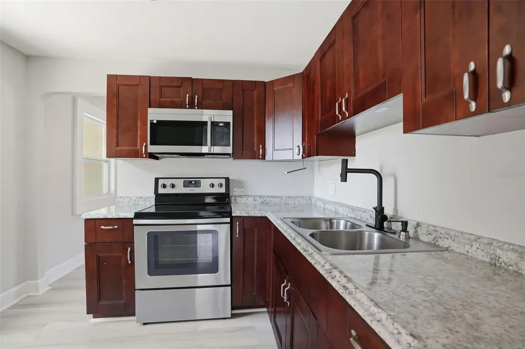4734 15th Avenue S St Petersburg FL 33711