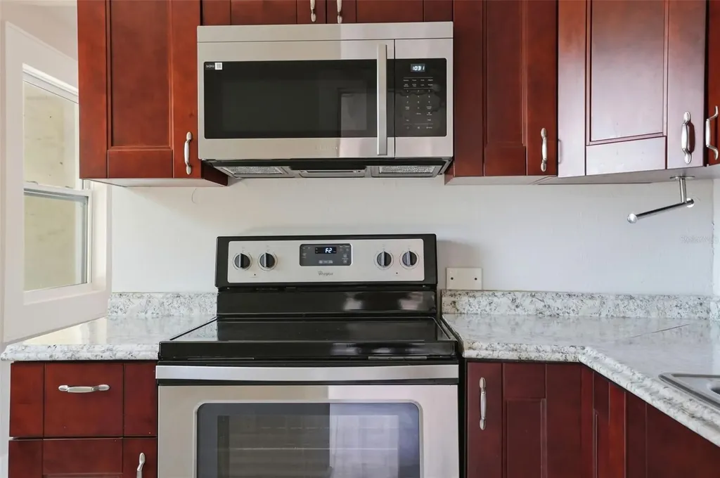 4734 15th Avenue S St Petersburg FL 33711