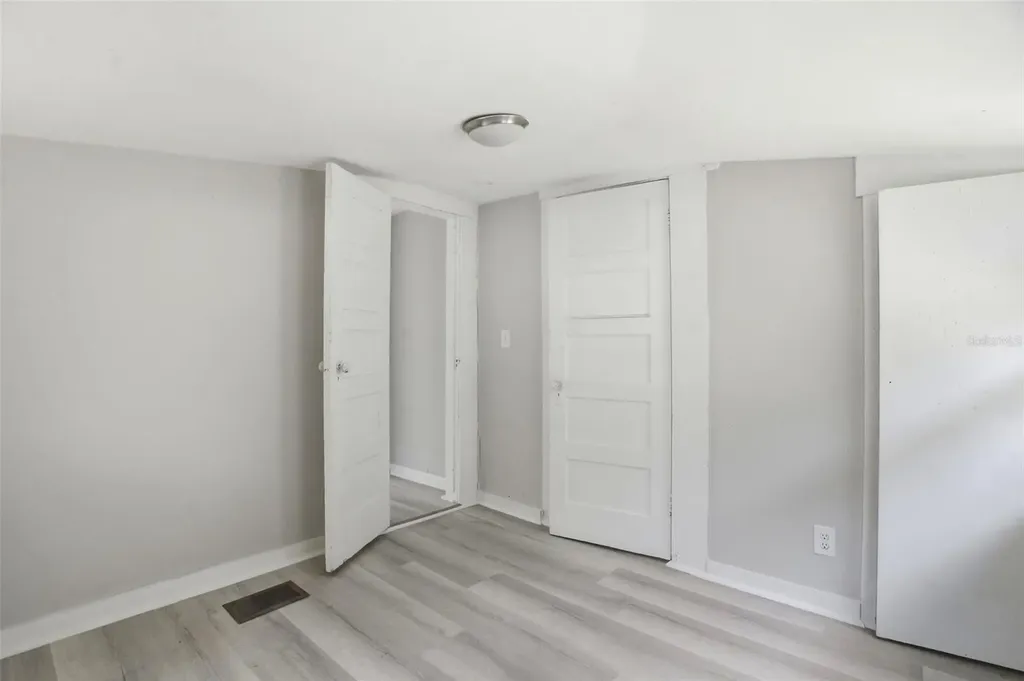 4734 15th Avenue S St Petersburg FL 33711