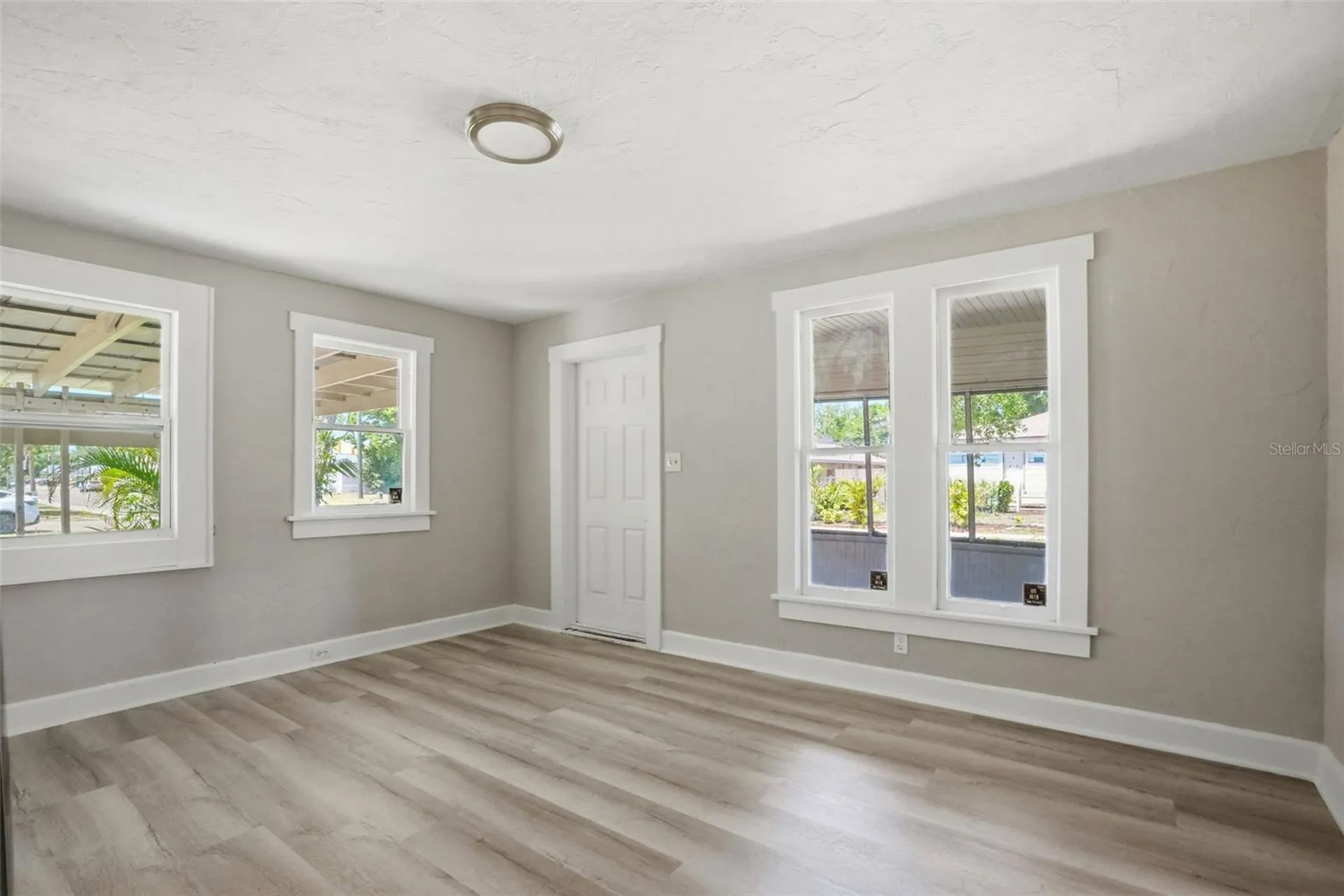4734 15th Avenue S St Petersburg FL 33711