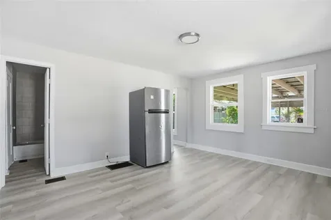 4734 15th Avenue S St Petersburg FL 33711
