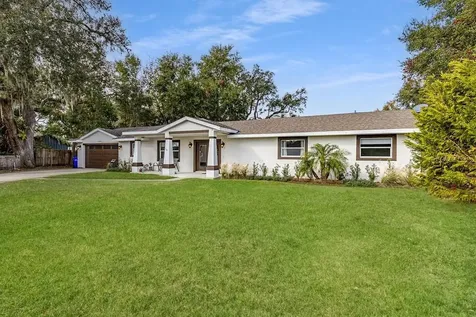 1001 Michelle Court Tavares FL 32778