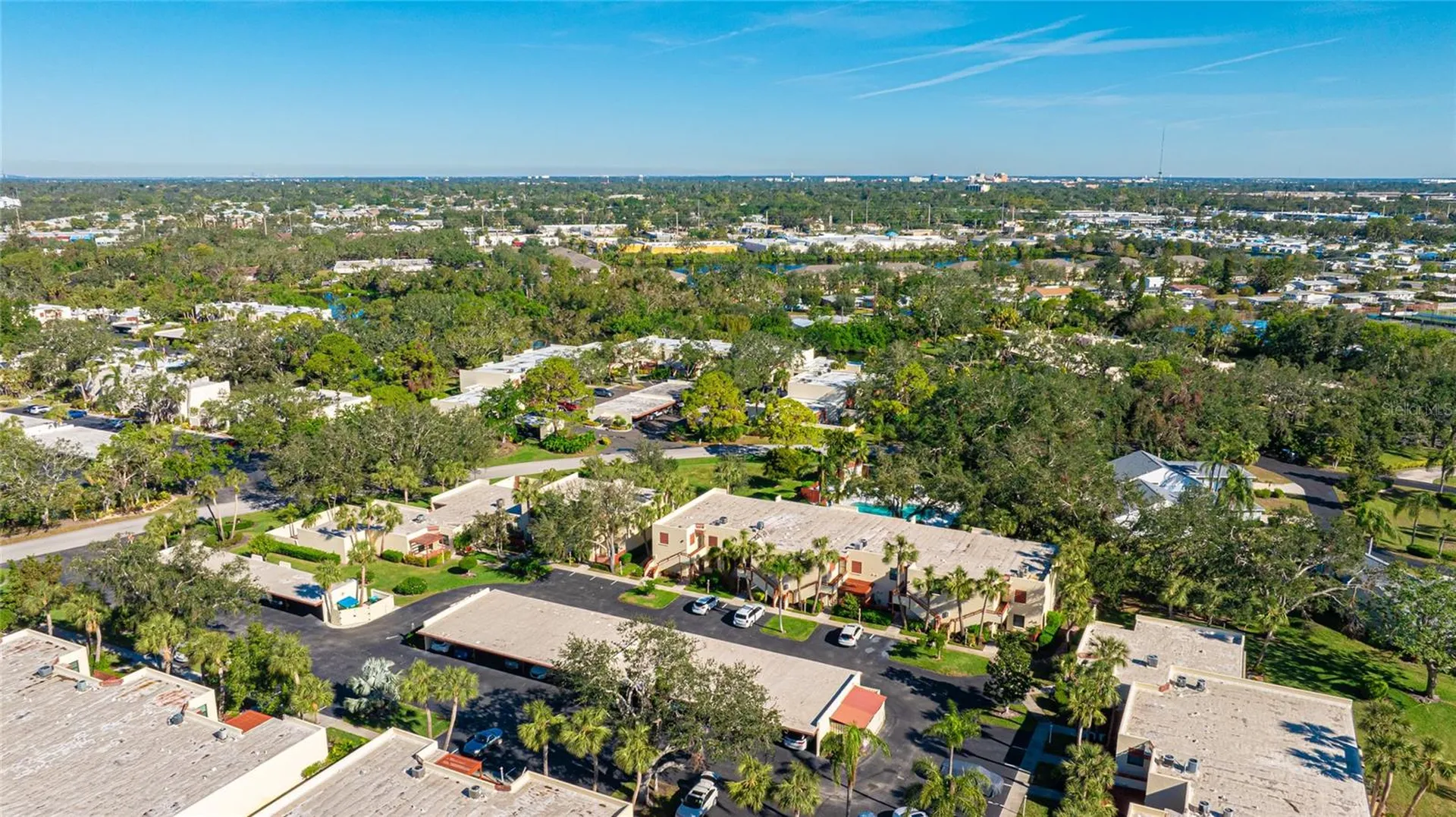 527 Spring Lakes Boulevard Bradenton FL 34210