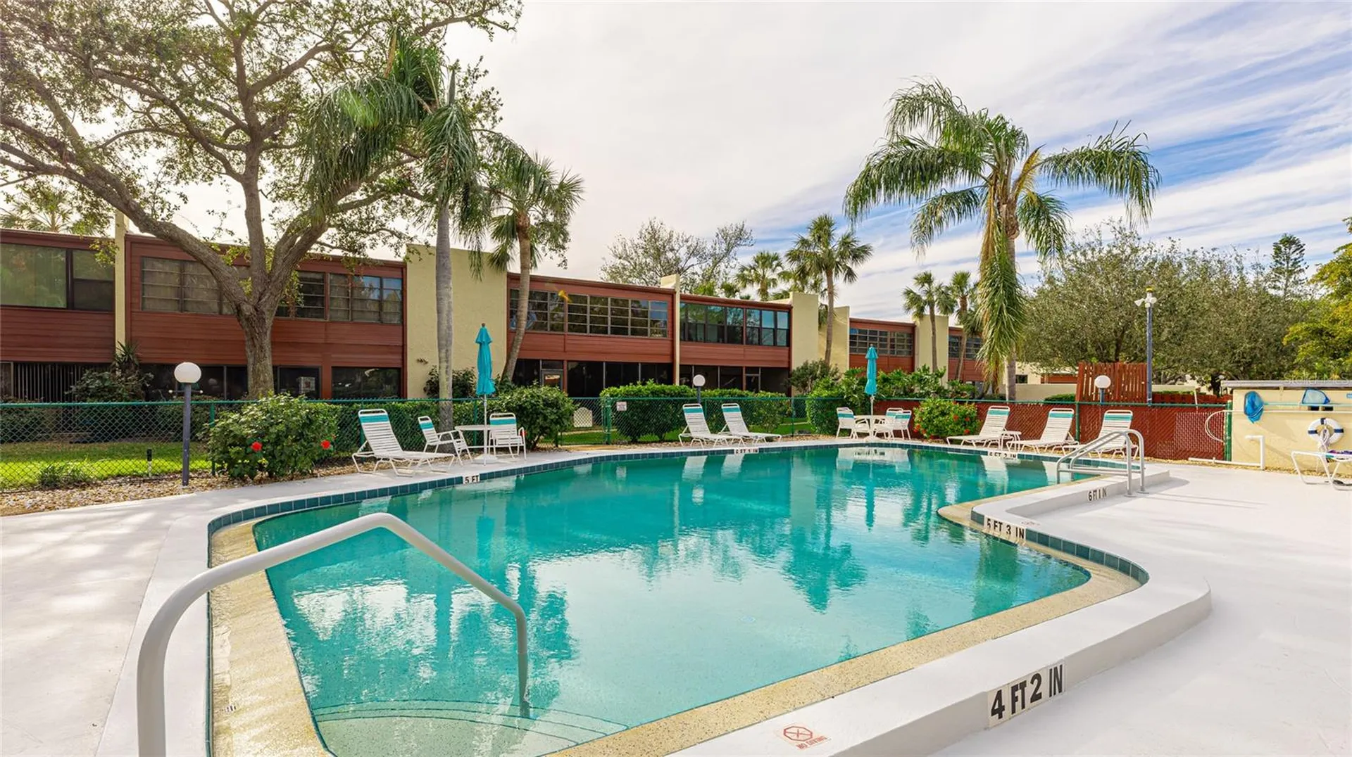 527 Spring Lakes Boulevard Bradenton FL 34210