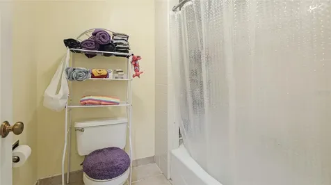 527 Spring Lakes Boulevard Bradenton FL 34210