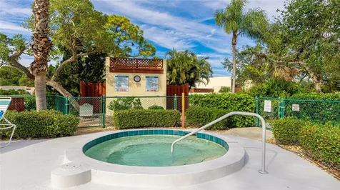 527 Spring Lakes Boulevard Bradenton FL 34210
