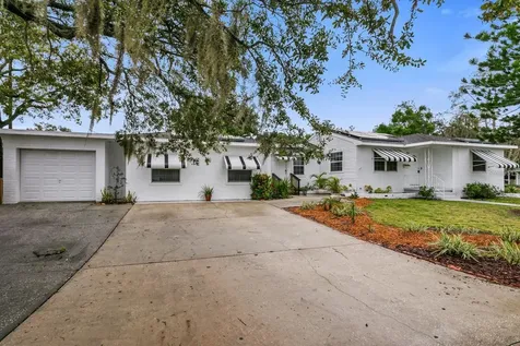 330 45th Street S St Petersburg FL 33711