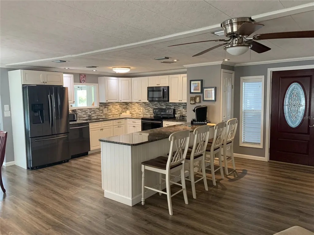 10138 N Lake Drive Largo FL 33773