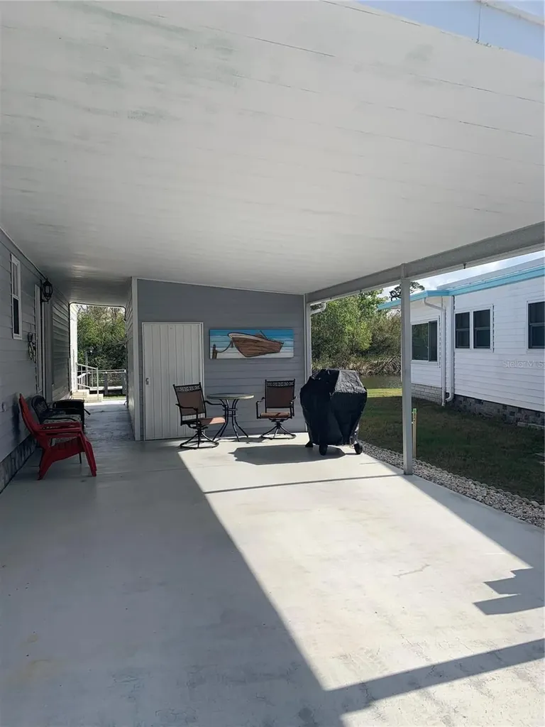 10138 N Lake Drive Largo FL 33773