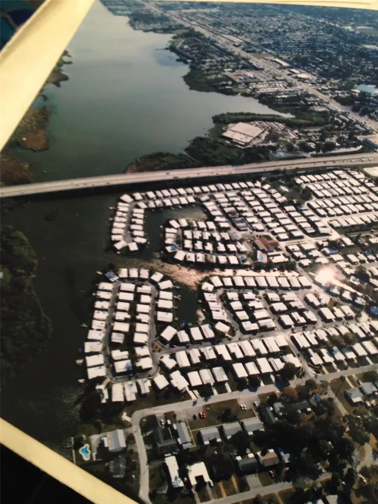10138 N Lake Drive Largo FL 33773