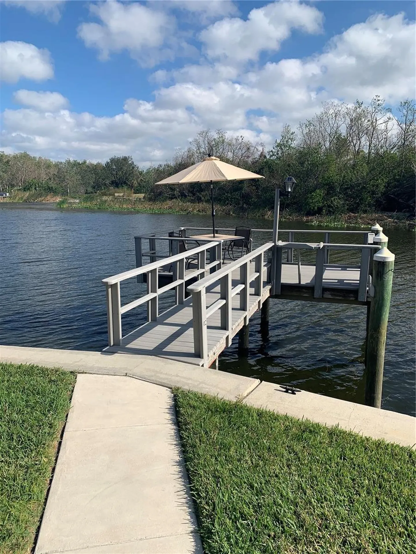 10138 N Lake Drive Largo FL 33773