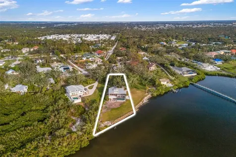 1990 Bayshore Drive Englewood FL 34223
