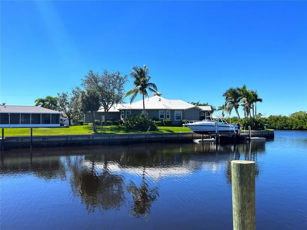 21081 Edgewater Drive Port Charlotte FL 33952