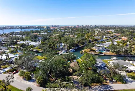 1827 Baywood Drive Sarasota FL 34231