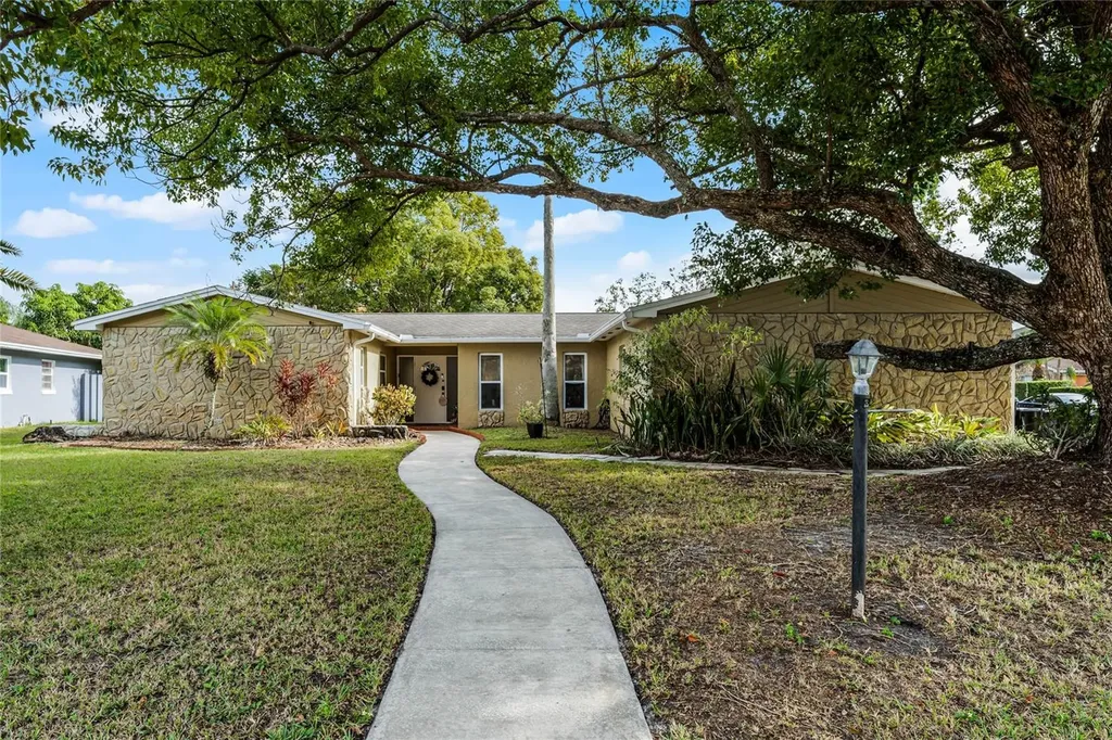 471 Bonifay Avenue Orlando FL 32825