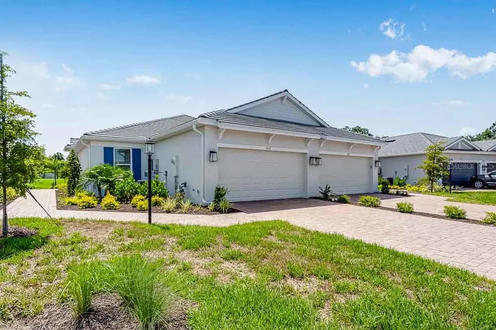 6107 Mesa Glen Bradenton FL 34203