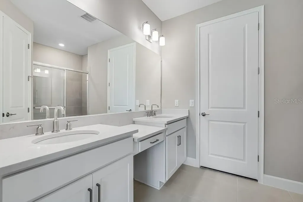 6107 Mesa Glen Bradenton FL 34203