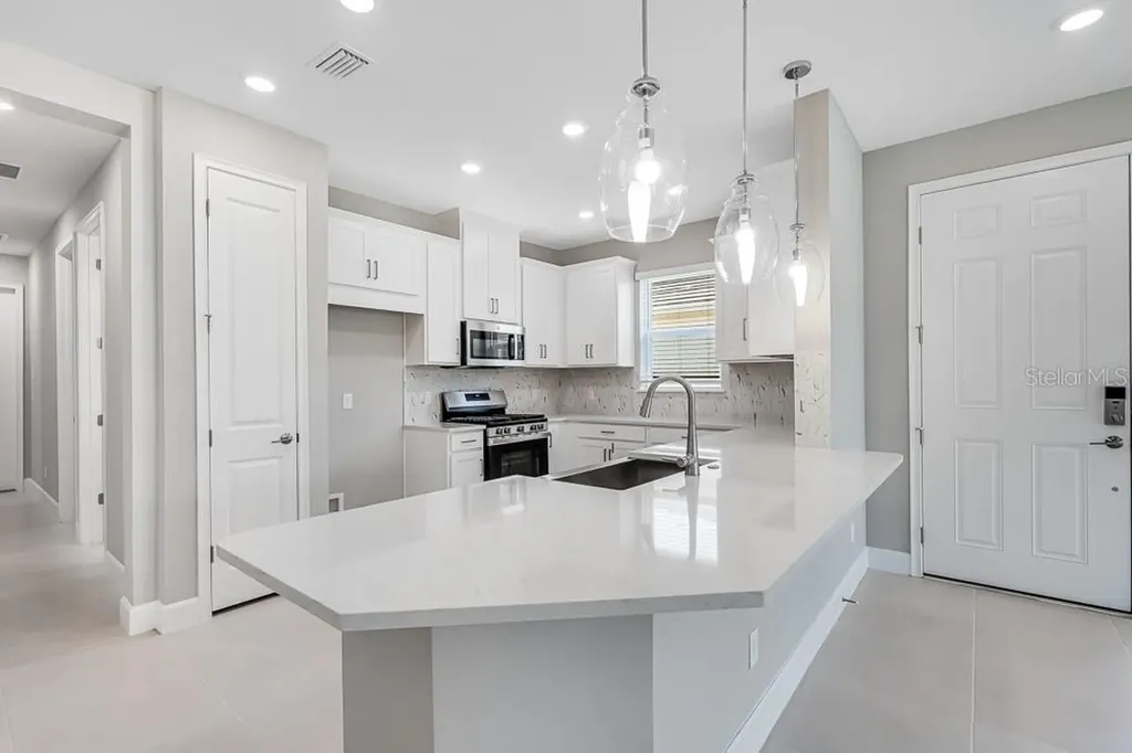 6107 Mesa Glen Bradenton FL 34203