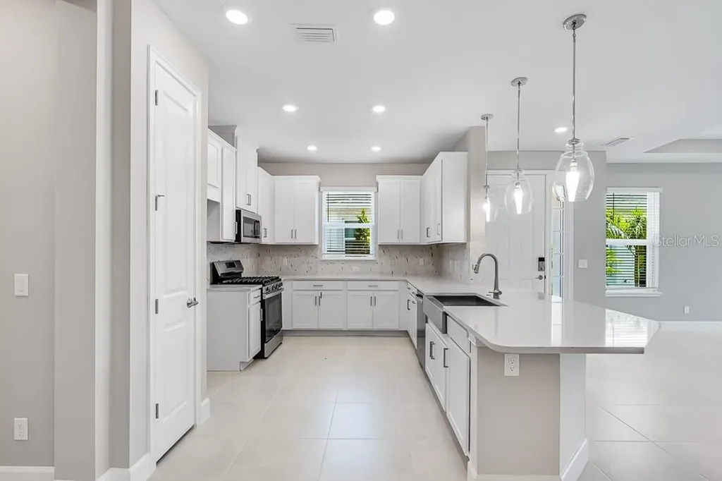 6107 Mesa Glen Bradenton FL 34203